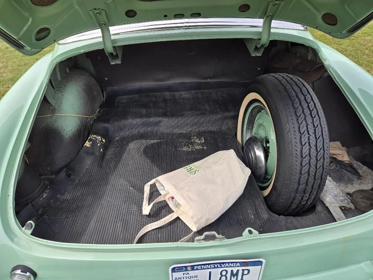 Chevrolet-Deluxe-1952-Green-Green-12