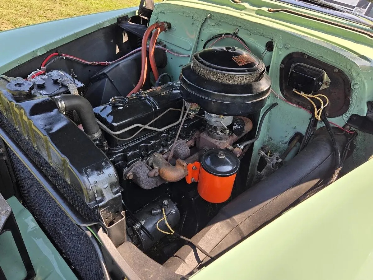 Chevrolet-Deluxe-1952-Green-Green-4