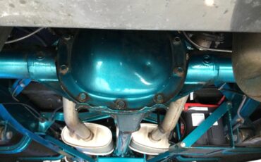 Chevrolet-Eagle-1933-Teal-Metallic-Pale-Green-11