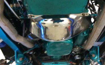 Chevrolet-Eagle-1933-Teal-Metallic-Pale-Green-12
