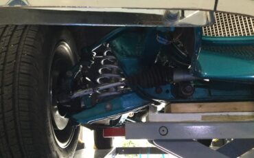 Chevrolet-Eagle-1933-Teal-Metallic-Pale-Green-13