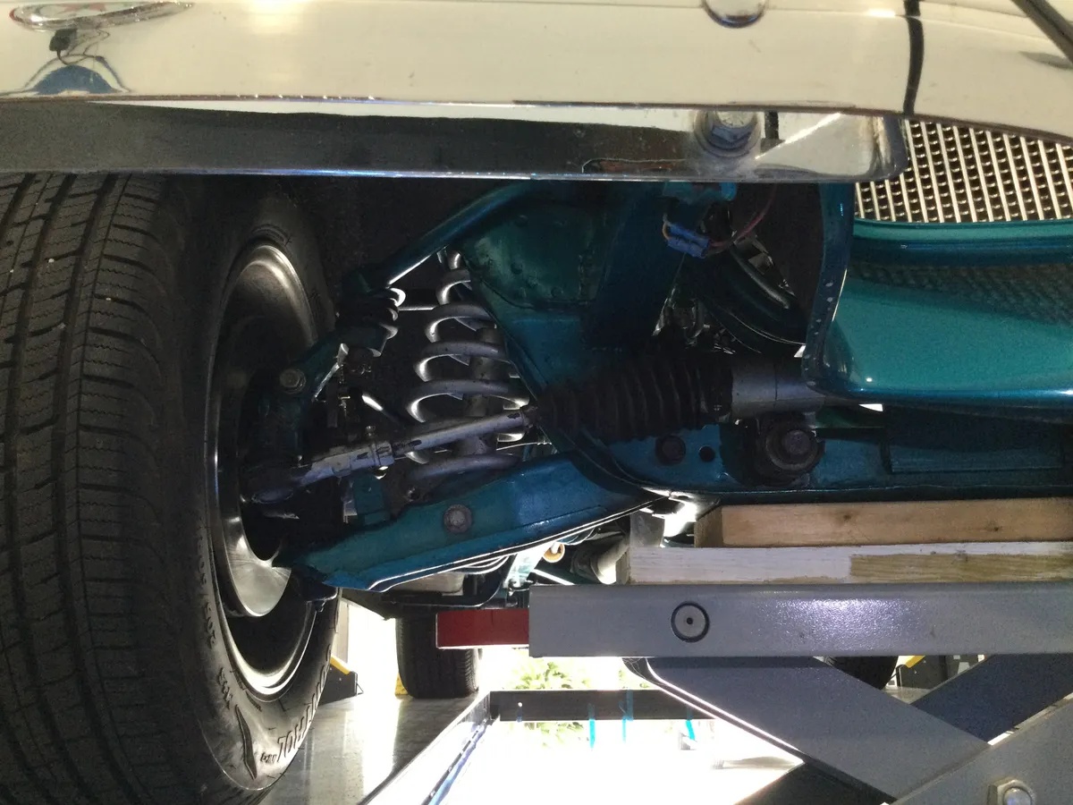 Chevrolet-Eagle-1933-Teal-Metallic-Pale-Green-13