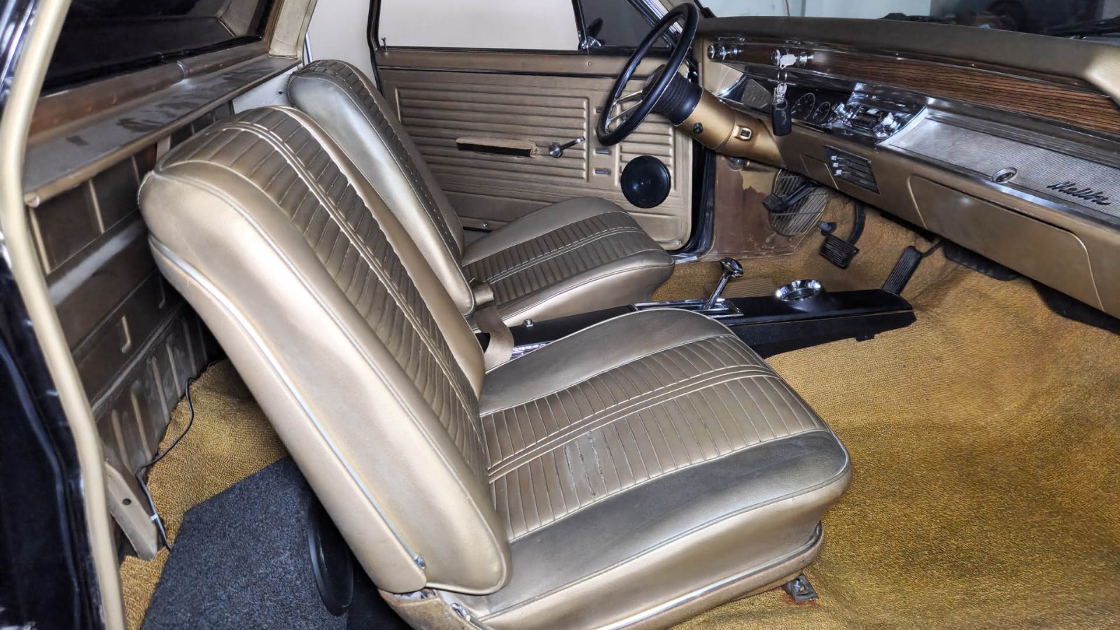 Chevrolet-El-Camino-1967-Pickup-16