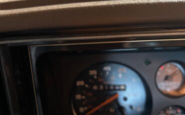 Chevrolet-El-Camino-1985-Standard-Cab-Pickup-12