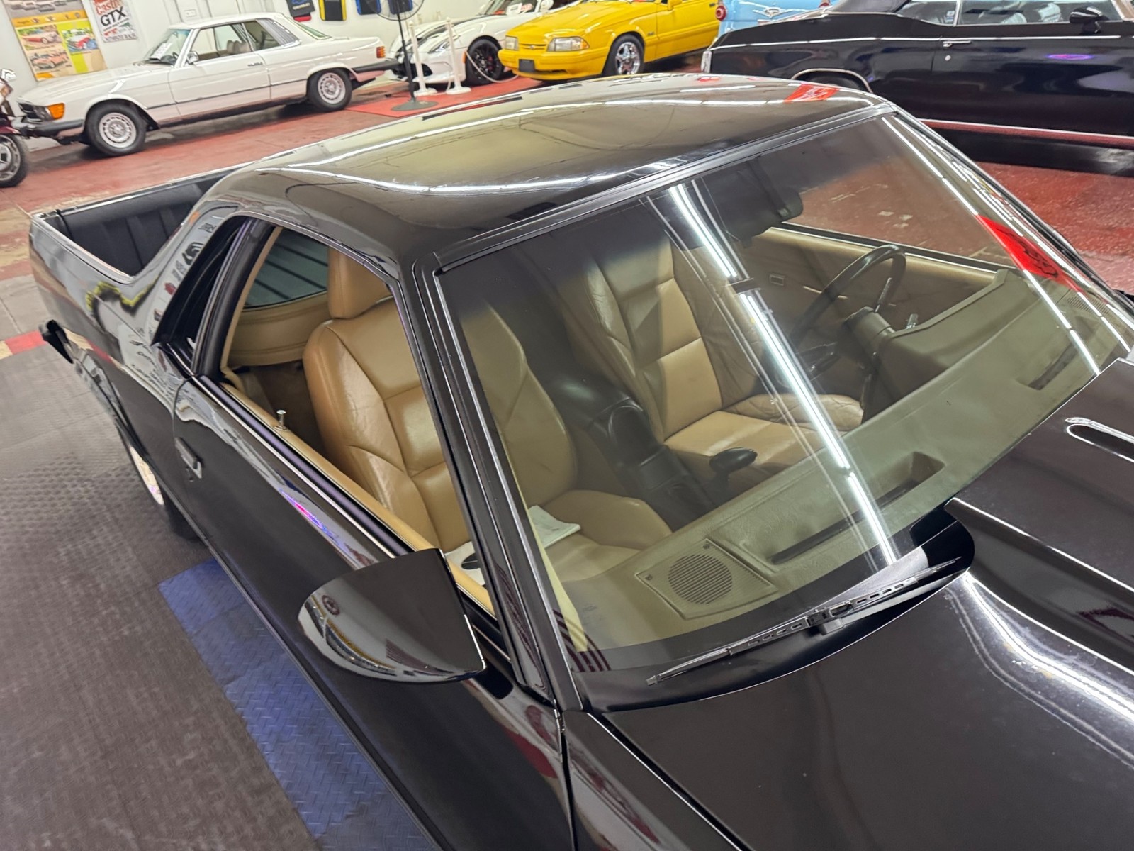 Chevrolet-El-Camino-1987-Pickup-10