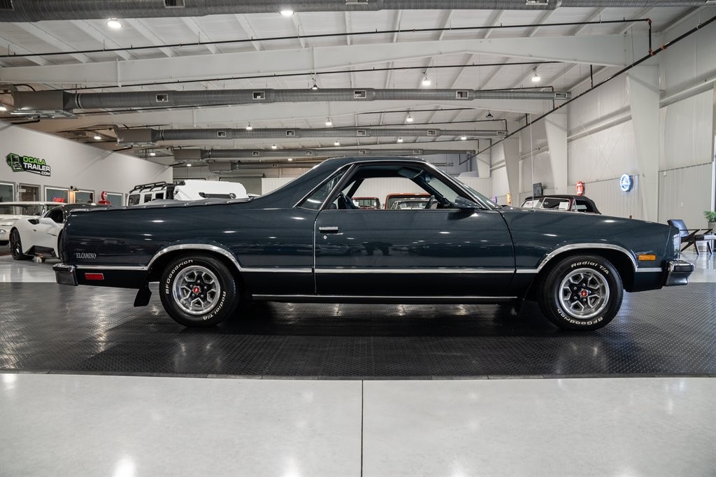 Chevrolet-El-Camino-1987-Pickup-10