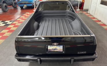 Chevrolet-El-Camino-1987-Pickup-11