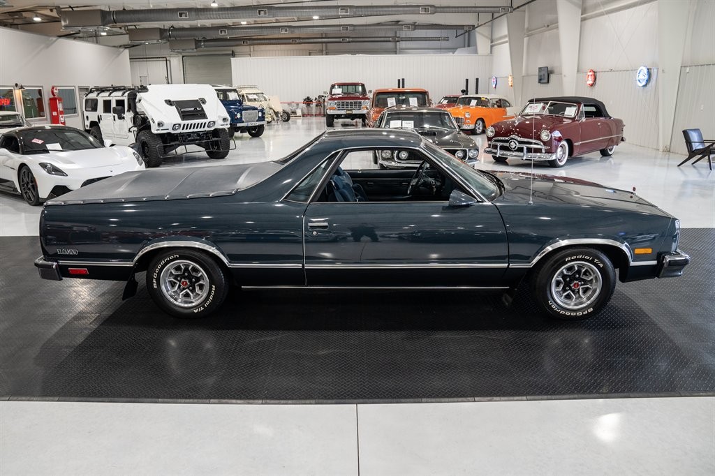 Chevrolet-El-Camino-1987-Pickup-11