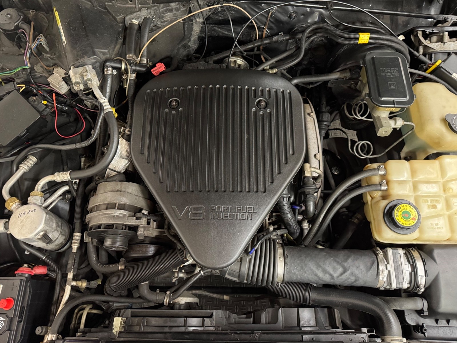 Chevrolet-El-Camino-1987-Pickup-19