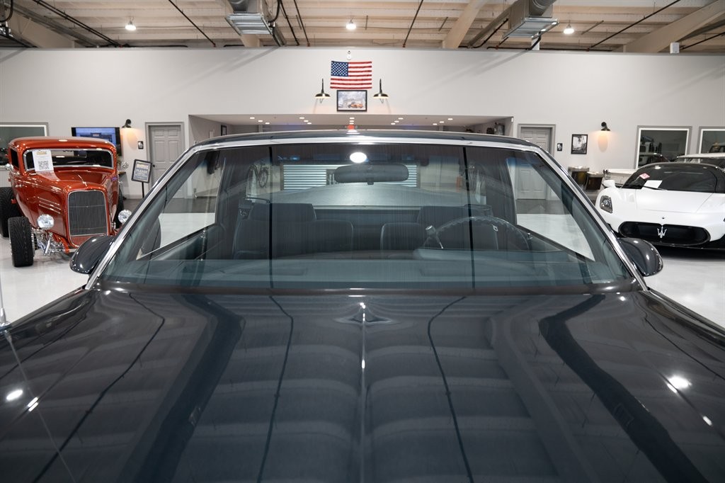 Chevrolet-El-Camino-1987-Pickup-23