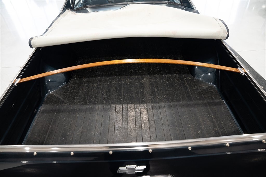 Chevrolet-El-Camino-1987-Pickup-29