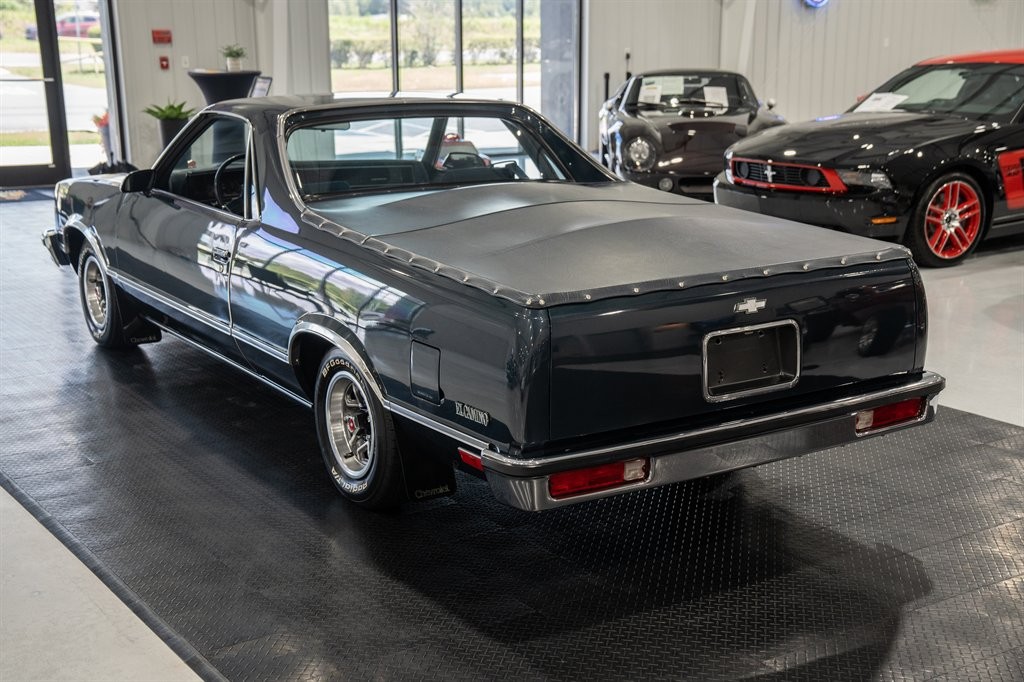 Chevrolet-El-Camino-1987-Pickup-5