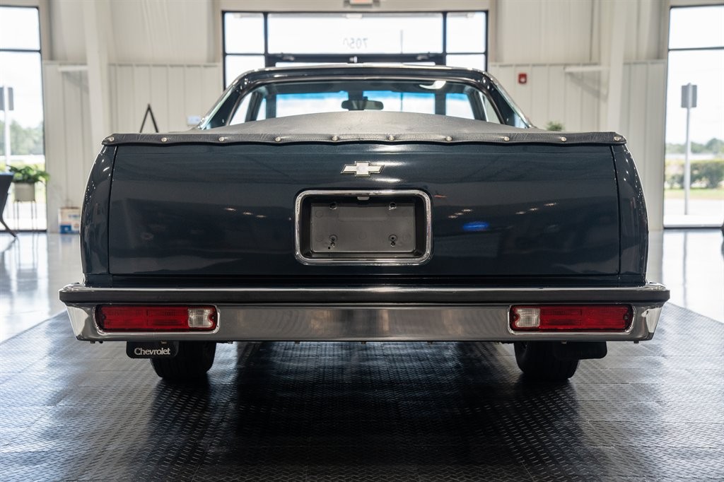 Chevrolet-El-Camino-1987-Pickup-6