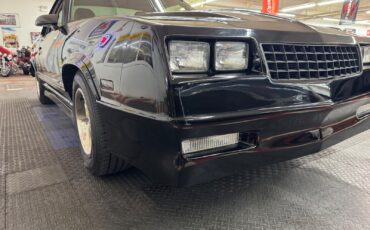 Chevrolet-El-Camino-1987-Pickup-7