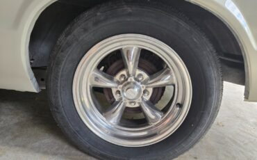 Chevrolet-El-Camino-1987-Standard-Cab-Pickup-12