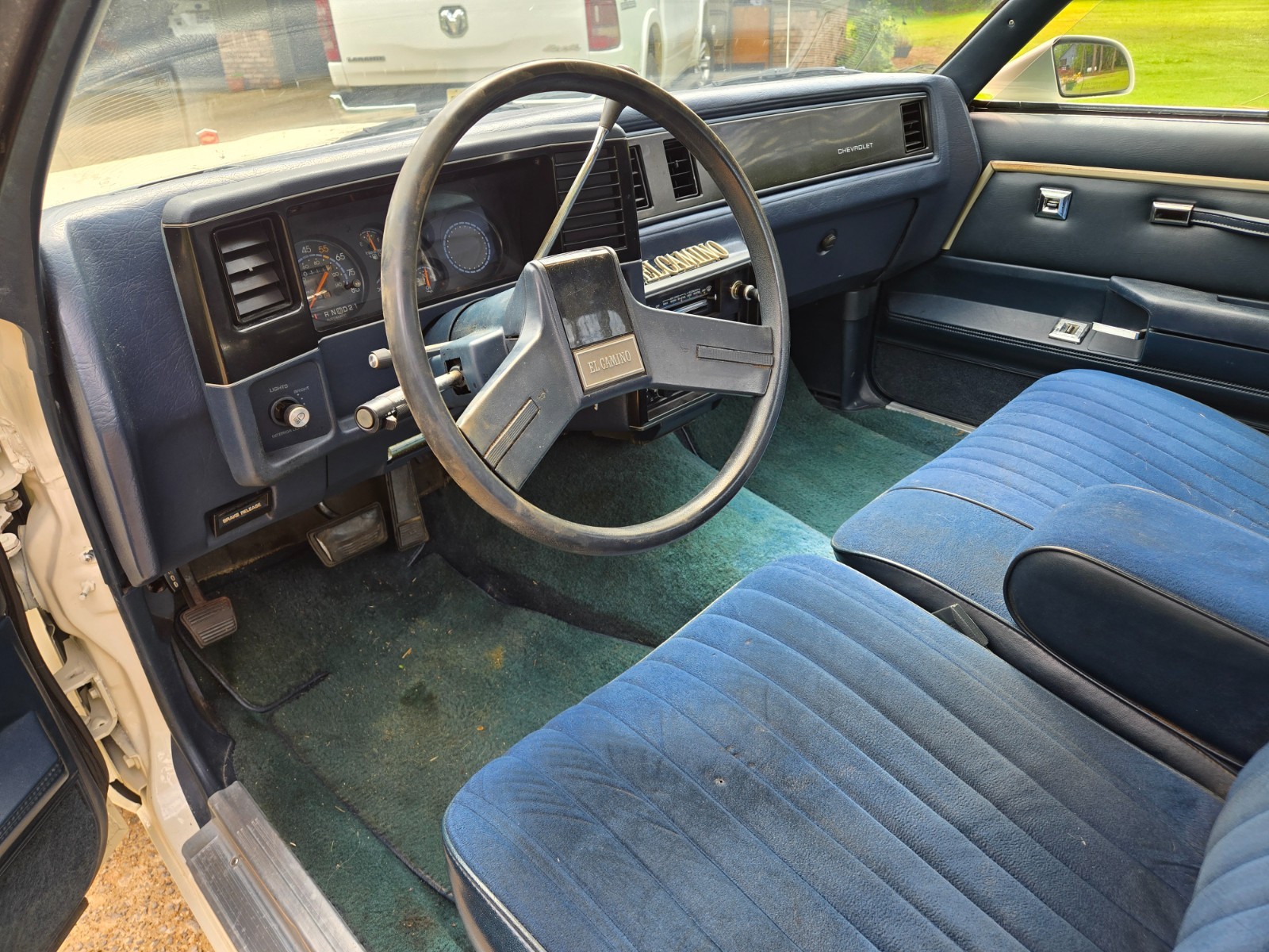 Chevrolet-El-Camino-1987-Standard-Cab-Pickup-5
