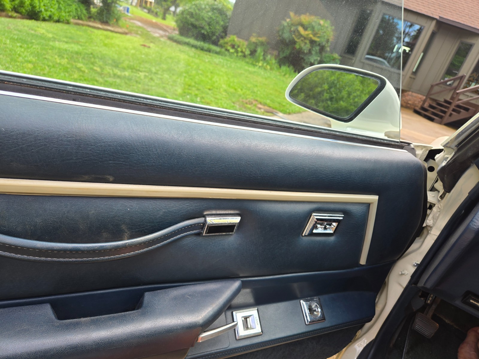 Chevrolet-El-Camino-1987-Standard-Cab-Pickup-9