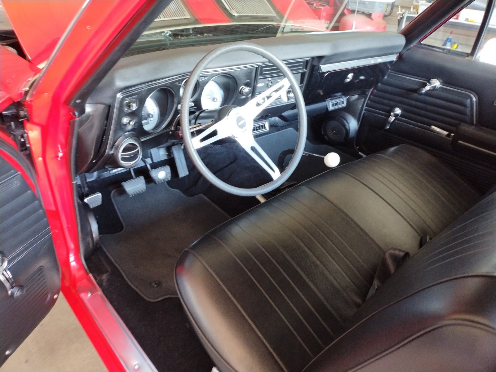 Chevrolet-El-Camino-Sport-Coupe-1969-Coupe-11