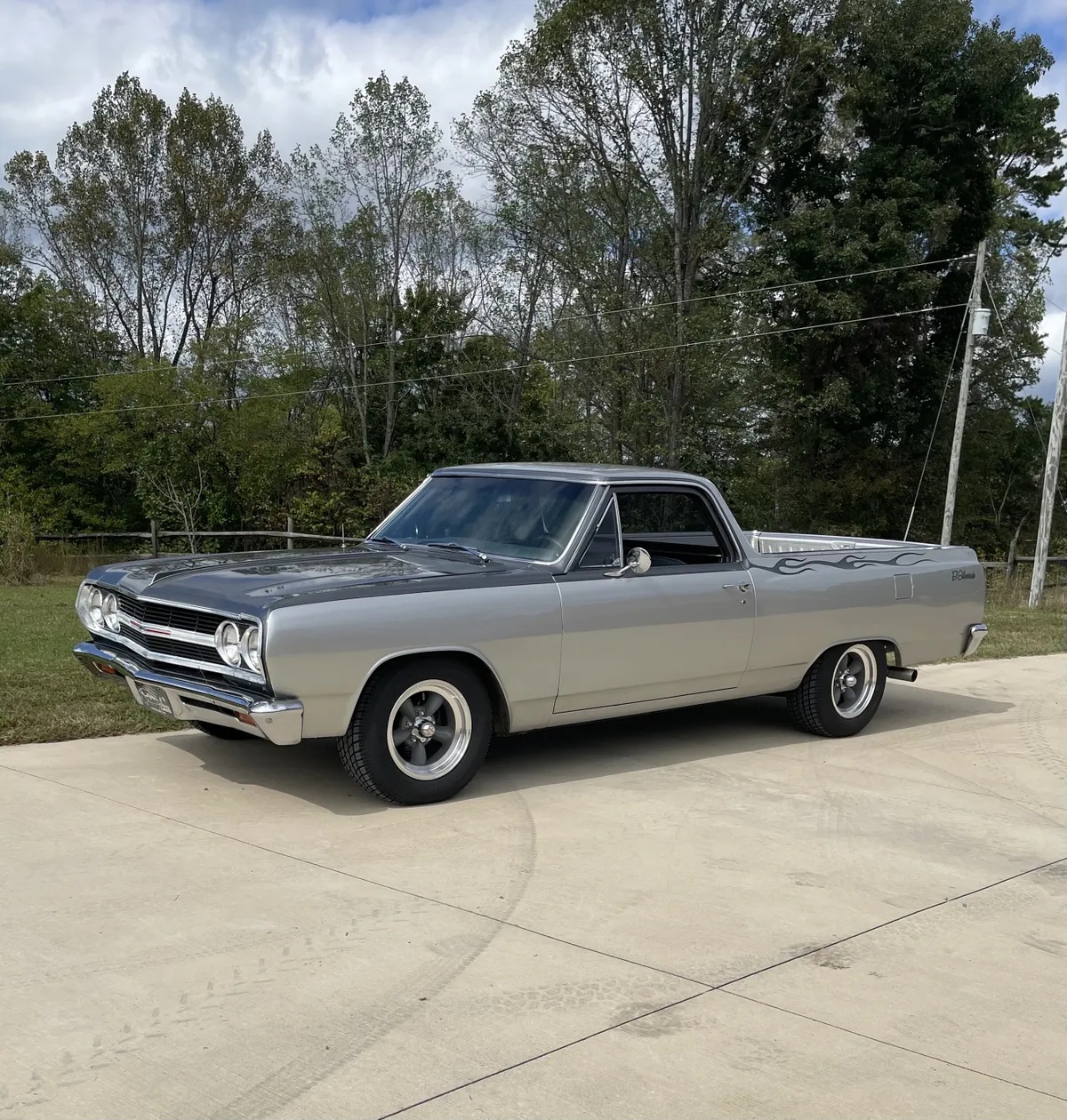 Chevrolet-El-camino-1965-Silver-Grey-Leather-1