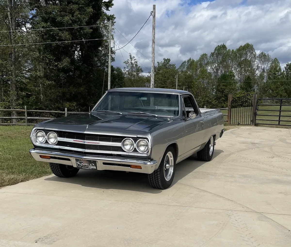 Chevrolet-El-camino-1965-Silver-Grey-Leather
