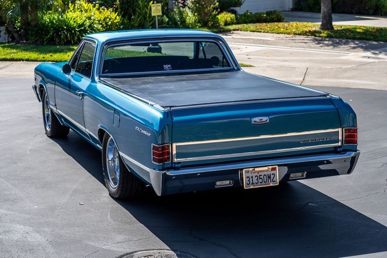 Chevrolet-El-camino-1967-Bright-Blue-Metallic-Black-1