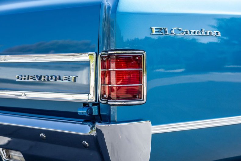 Chevrolet-El-camino-1967-Bright-Blue-Metallic-Black-40