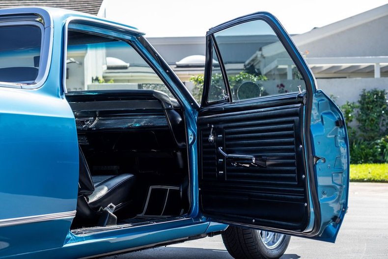 Chevrolet-El-camino-1967-Bright-Blue-Metallic-Black-45