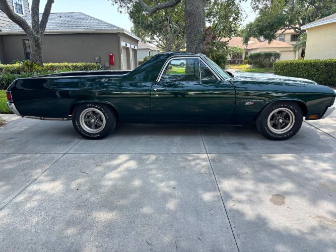 Chevrolet-El-camino-1972-Dark-GreenWhite-Str-9