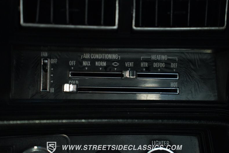 Chevrolet-El-camino-1972-Mulsanne-Blue-Black-22