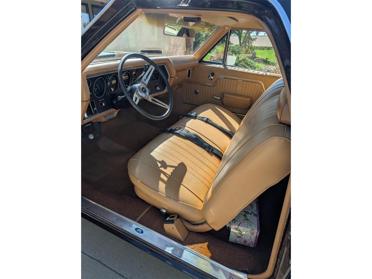Chevrolet-El-camino-ss-1970-Bing-cherry-metallic-Buckskin-9