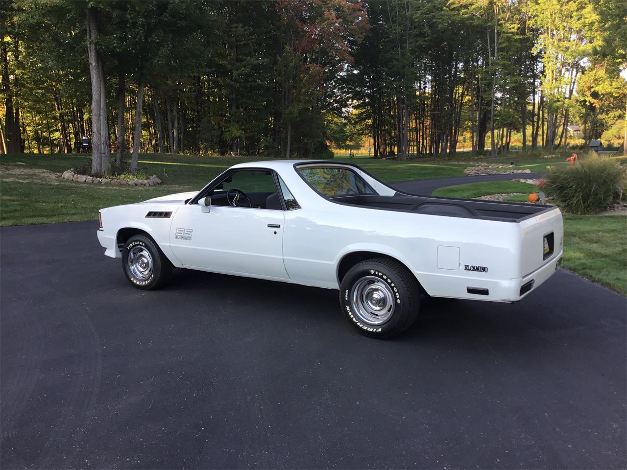 Chevrolet-El-camino-ss-1979-Pearl-White-Black-10