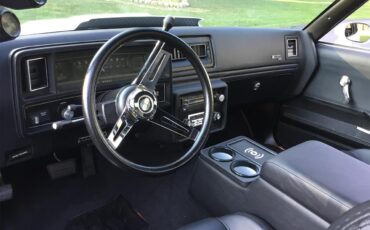 Chevrolet-El-camino-ss-1979-Pearl-White-Black-17