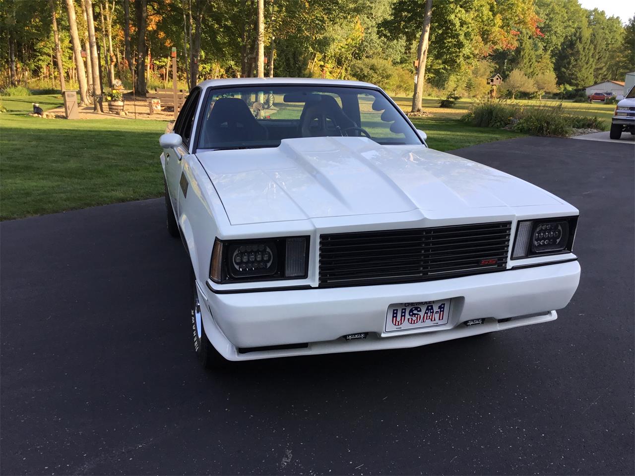Chevrolet-El-camino-ss-1979-Pearl-White-Black-2