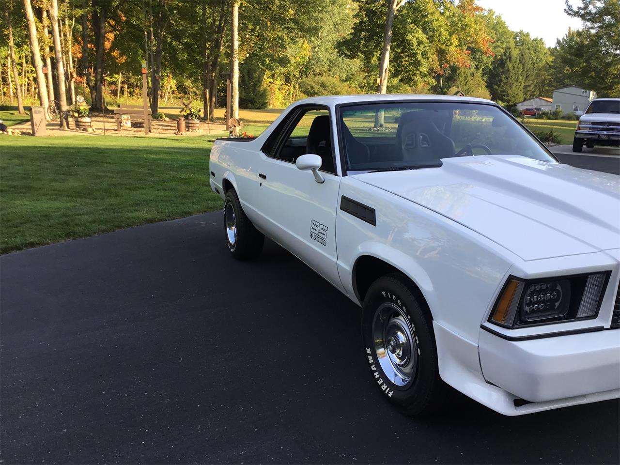 Chevrolet-El-camino-ss-1979-Pearl-White-Black-3