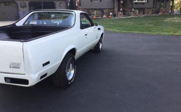 Chevrolet-El-camino-ss-1979-Pearl-White-Black-7