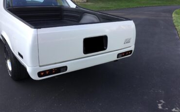 Chevrolet-El-camino-ss-1979-Pearl-White-Black-8