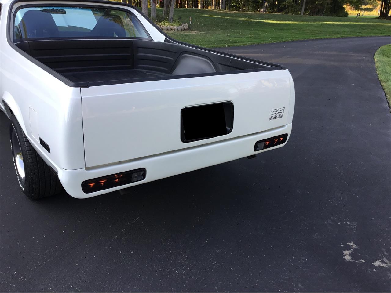 Chevrolet-El-camino-ss-1979-Pearl-White-Black-8