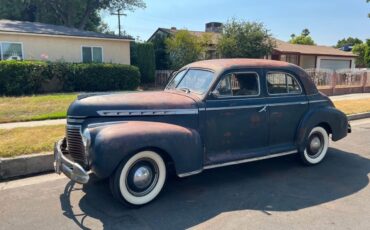 Chevrolet-Fleetline-1941-Sedan-1