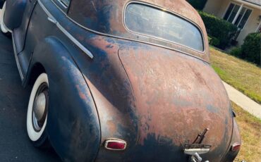 Chevrolet-Fleetline-1941-Sedan-2