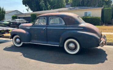 Chevrolet-Fleetline-1941-Sedan-3