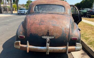 Chevrolet-Fleetline-1941-Sedan-4