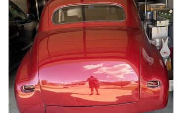 Chevrolet-Fleetline-1947-Burgundy-Tan-amp-Burgundy-6