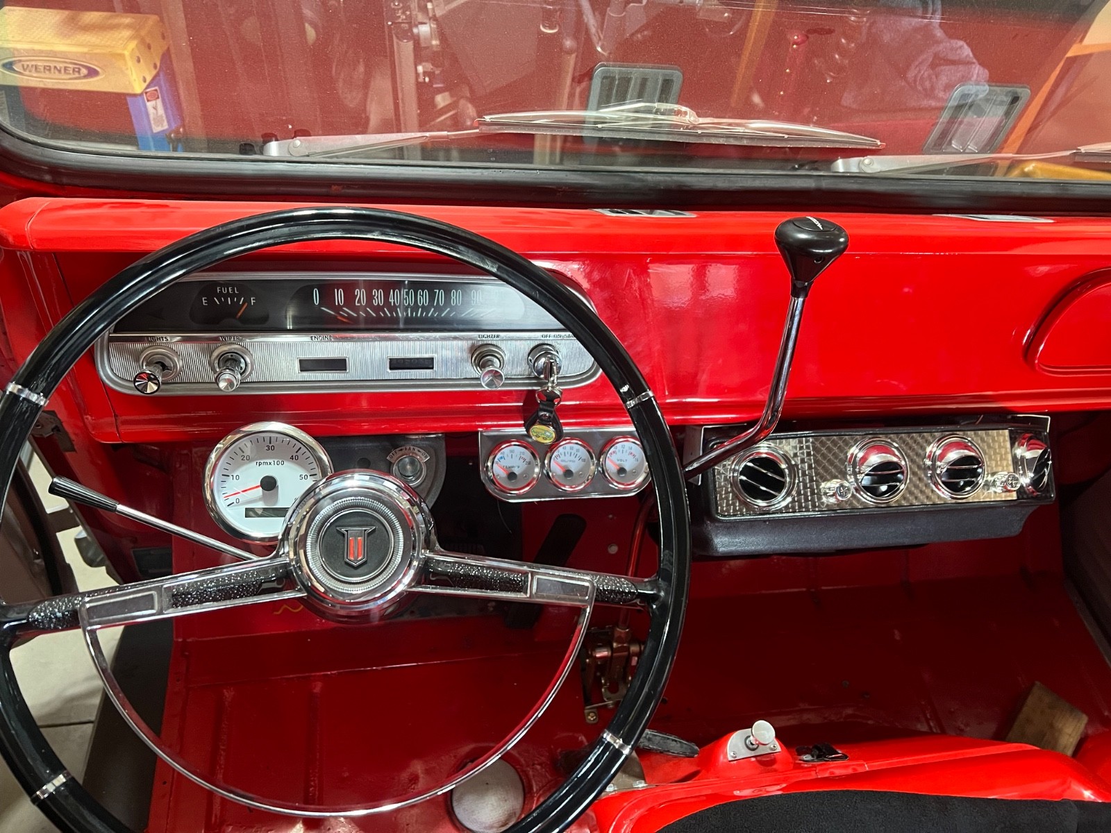 Chevrolet-G10-Van-1966-Standard-Passenger-Van-7