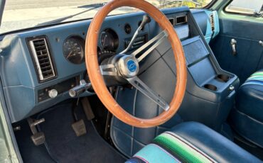 Chevrolet-G10-Van-1987-15