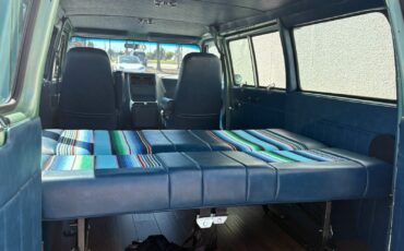 Chevrolet-G10-Van-1987-25