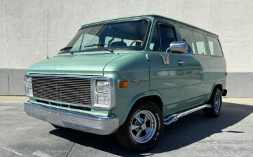 Chevrolet-G10-Van-1987