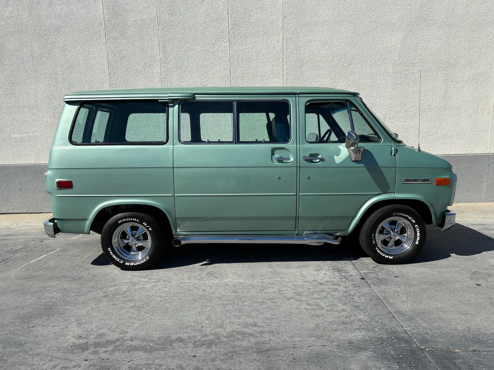 Chevrolet-G10-Van-1987-4
