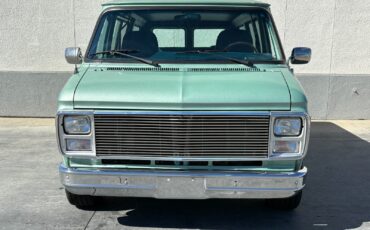 Chevrolet-G10-Van-1987-6
