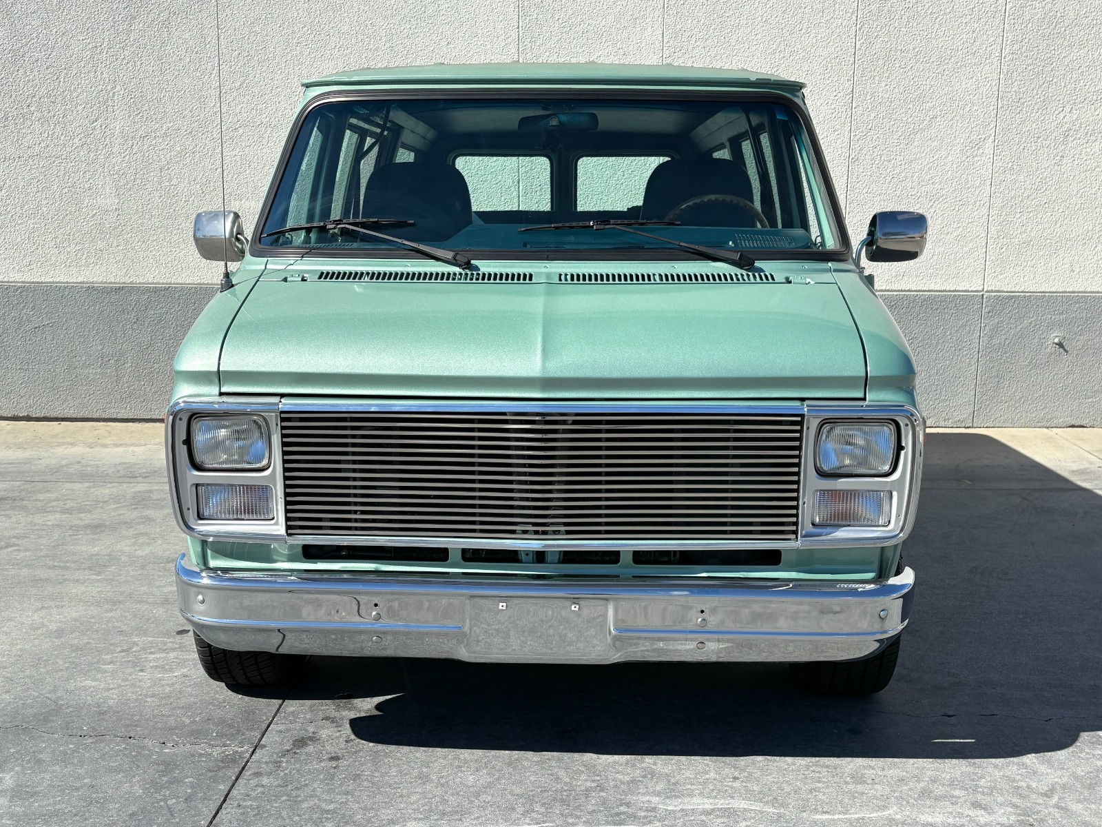 Chevrolet-G10-Van-1987-6