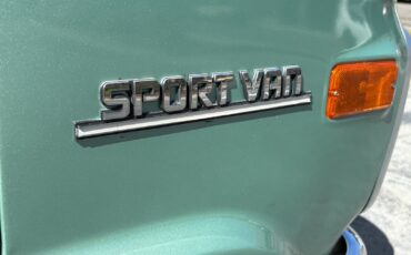 Chevrolet-G10-Van-1987-9